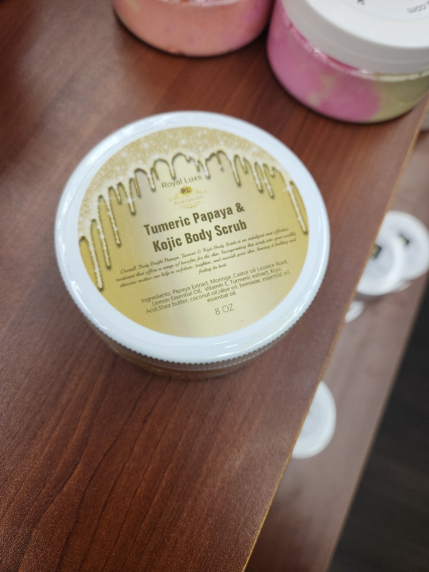 Bright Turmeric' Papaya & Niacinamide Body scrub